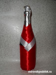 Декор бутылки лентами